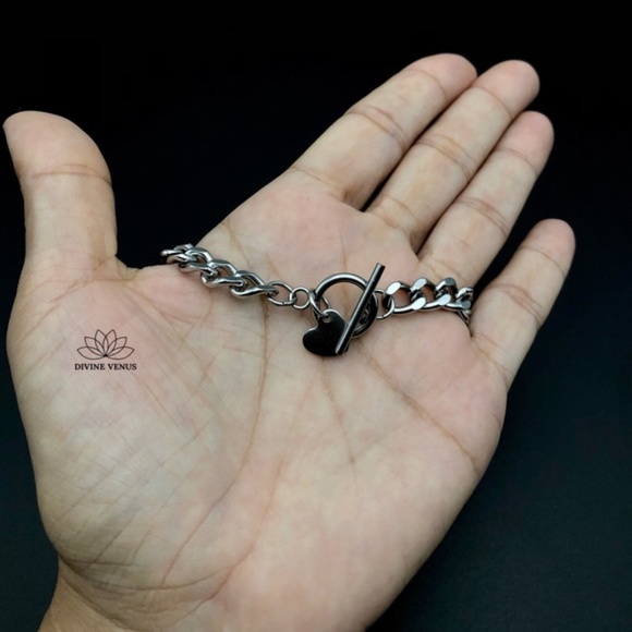 Toggle Clasp Bracelet | Stainless Steel Curb Chain - Picture 6 of 14